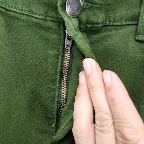 Christopher & Banks Jeans Womens 10 Petite Green Stretch Mid Rise Straight *GUC* - Picture 2 of 13